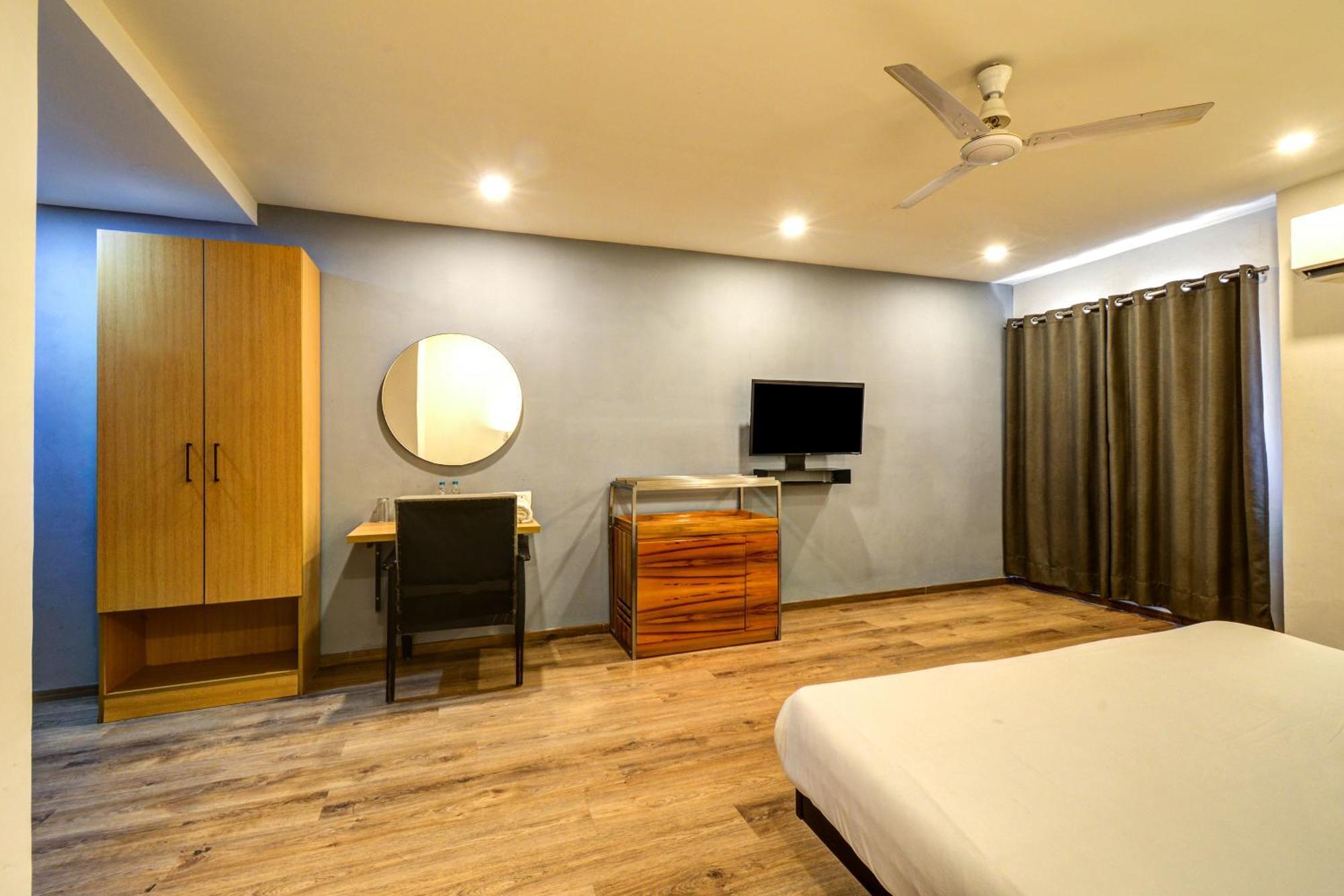 Hotel Neelkanth Ahmedabad
